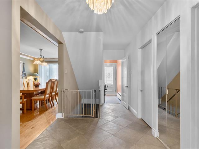 Triplex à vendre, Montréal (Anjou)