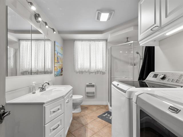 Triplex à vendre, Montréal (Anjou)