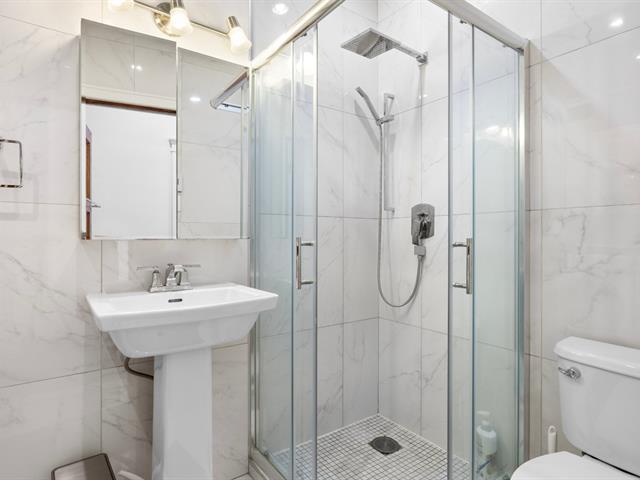 Ensuite bathroom