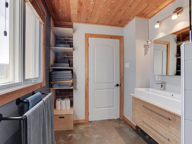 Two or more storey for sale, Saint-Jacques