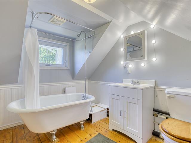 Salle de bains attenante à la CCP