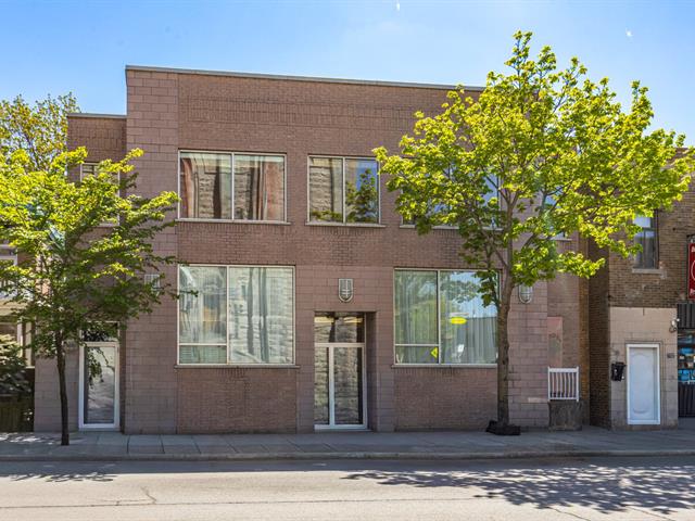 Façade