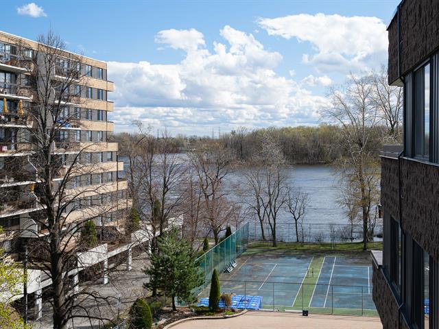 Vue sur l'eau