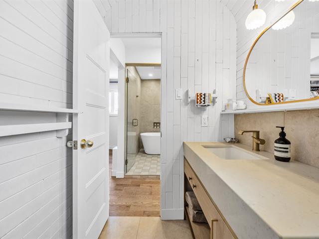 Salle de bains attenante à la CCP