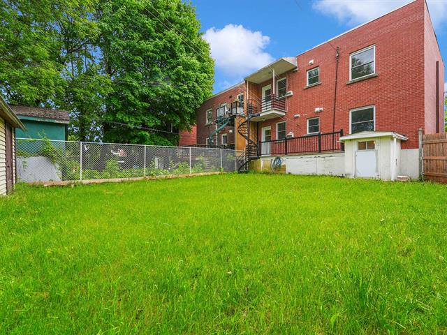 Duplex à vendre, Montréal (Saint-Laurent)