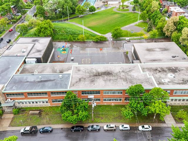 Duplex à vendre, Montréal (Saint-Laurent)