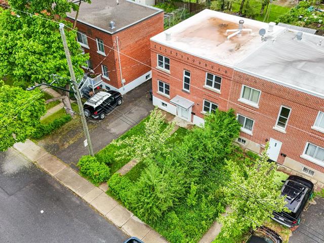 Duplex à vendre, Montréal (Saint-Laurent)