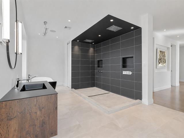 Salle de bains attenante à la CCP