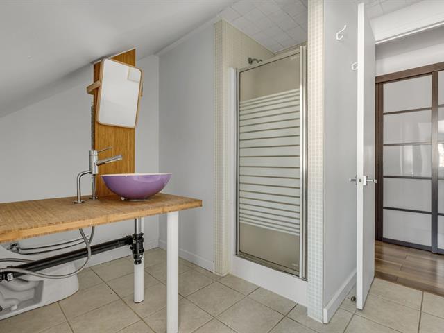 Salle de bains attenante à la CCP