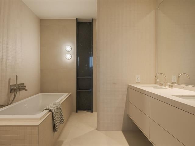 Salle de bains attenante à la CCP