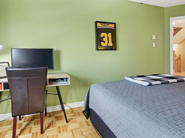 Maison à étages à vendre, Montréal (Saint-Laurent)