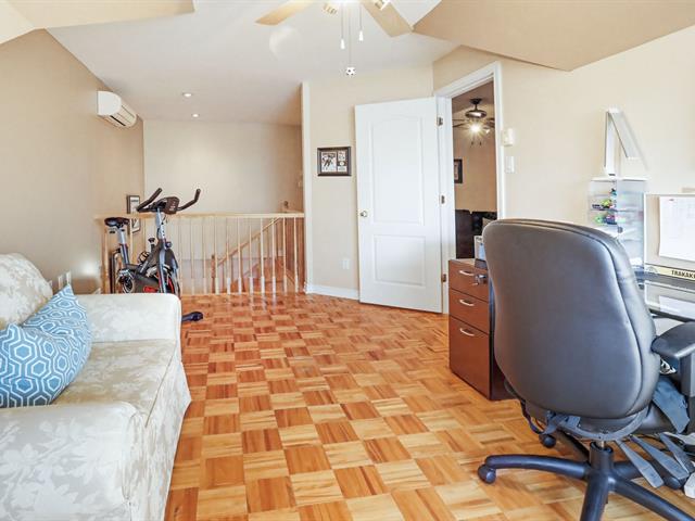 Maison à étages à vendre, Montréal (Saint-Laurent)