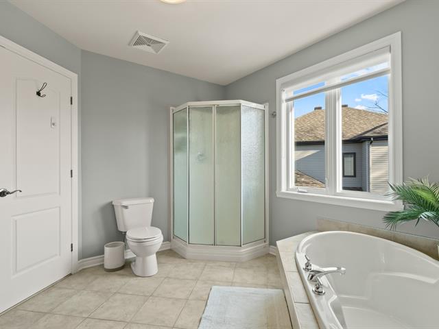 Ensuite bathroom
