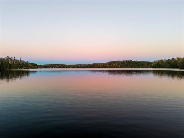 Accès au plan d'eau