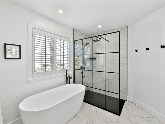 Salle de bains attenante à la CCP