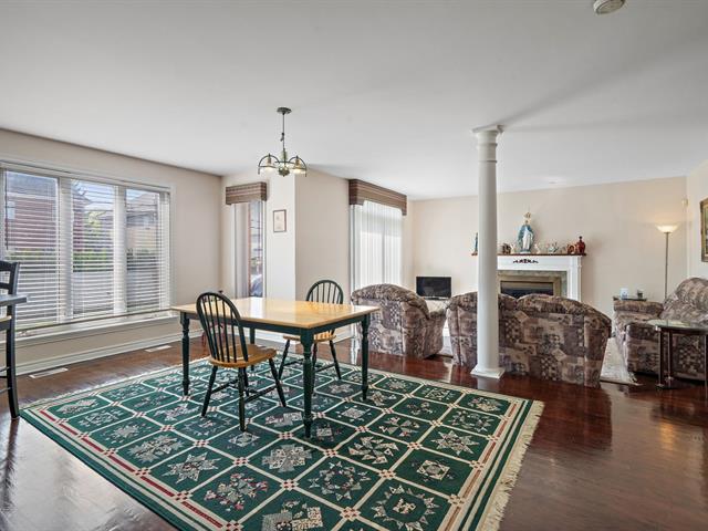 Two or more storey sold, Montréal (Saint-Laurent)