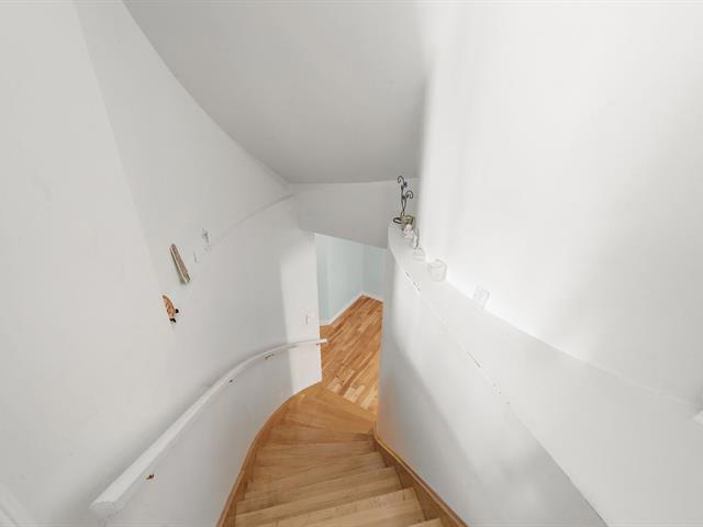Two or more storey sold, Montréal (Saint-Laurent)