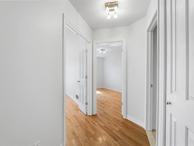 Maison à étages à vendre, Montréal (Saint-Laurent)