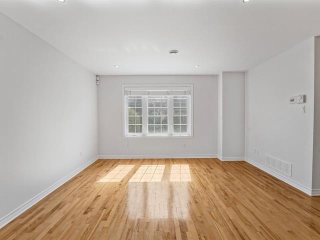 Maison à étages à vendre, Montréal (Saint-Laurent)