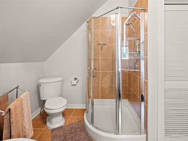 Ensuite bathroom