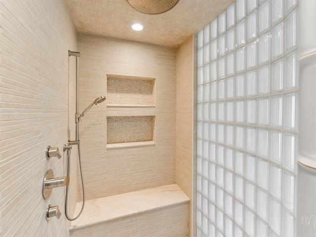 Ensuite bathroom