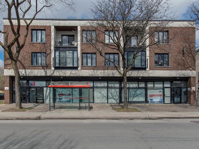 Façade