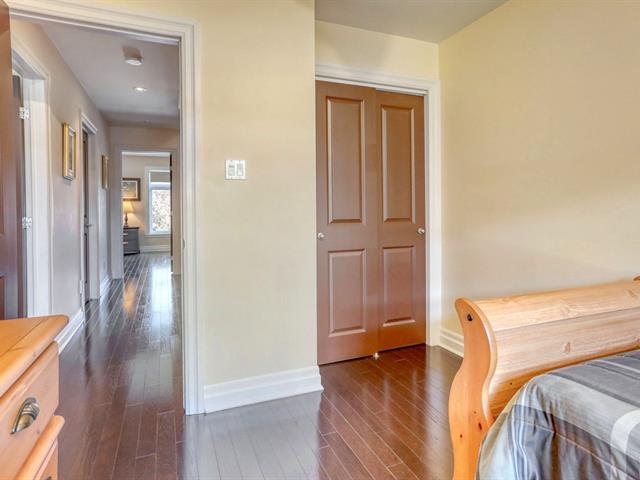 Two or more storey sold, Montréal (Saint-Laurent)