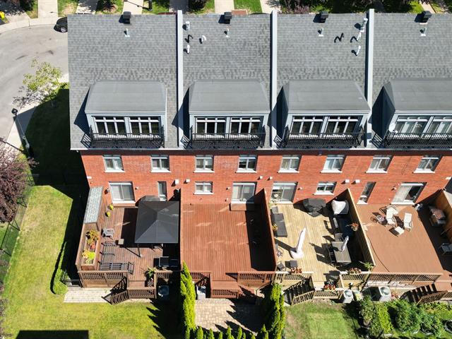 Two or more storey sold, Montréal (Saint-Laurent)