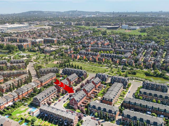 Two or more storey sold, Montréal (Saint-Laurent)