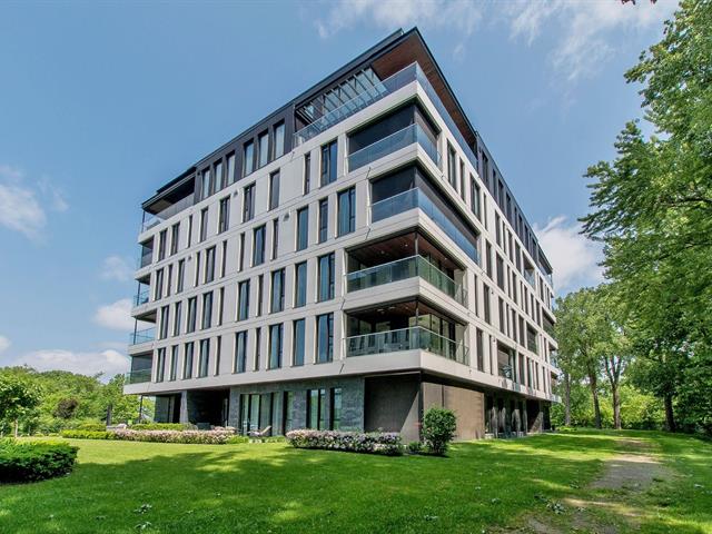 Façade