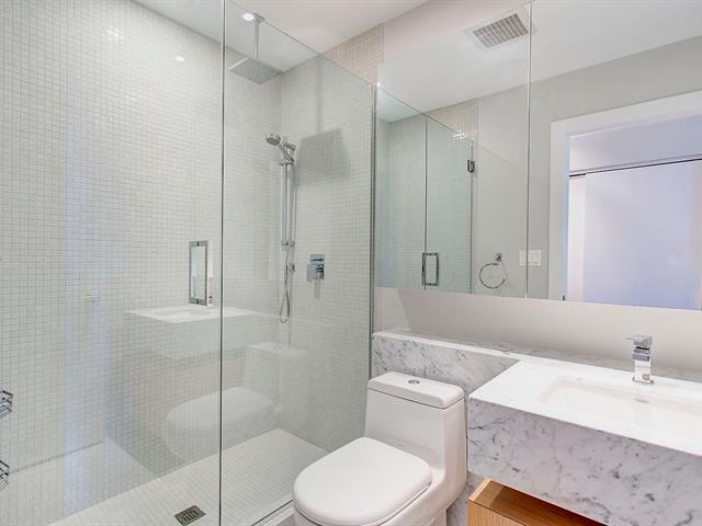 Ensuite bathroom