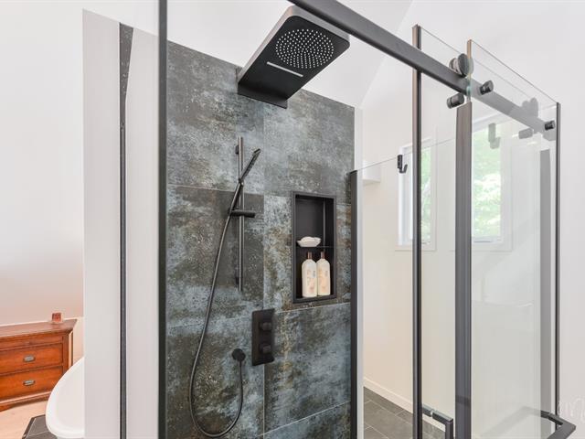 Salle de bains attenante à la CCP