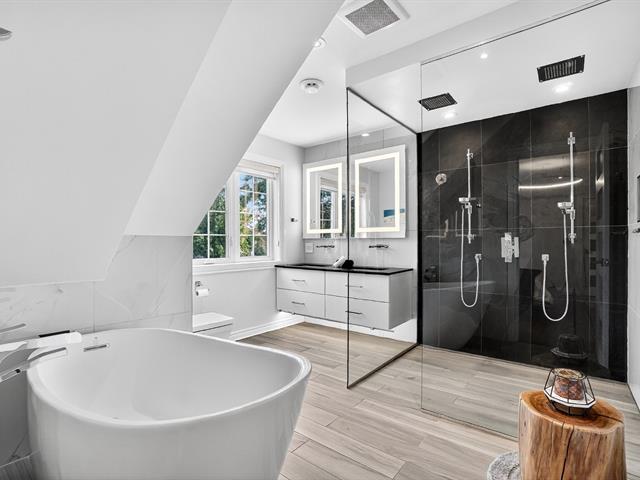 Salle de bains attenante à la CCP