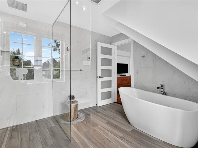 Salle de bains attenante à la CCP