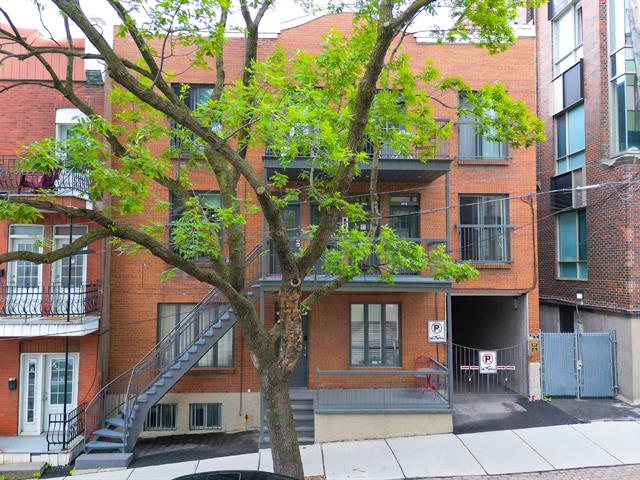 Façade
