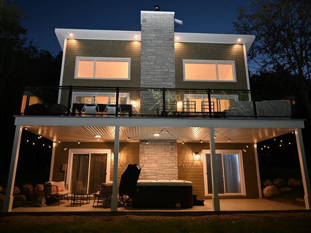 Back facade