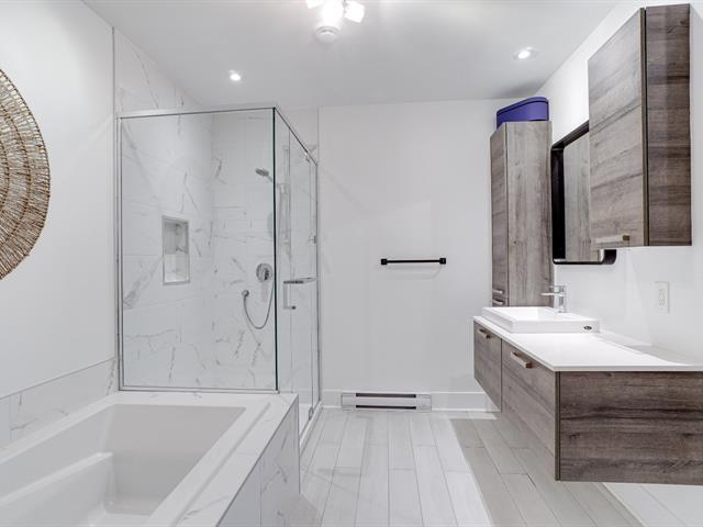 Ensuite bathroom