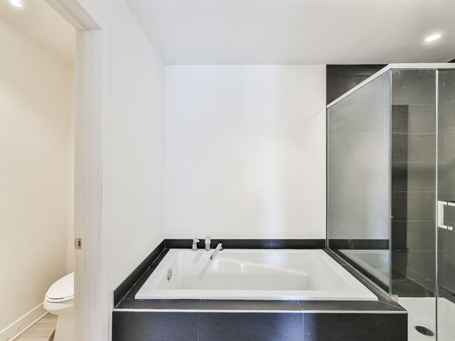 Salle de bains attenante à la CCP