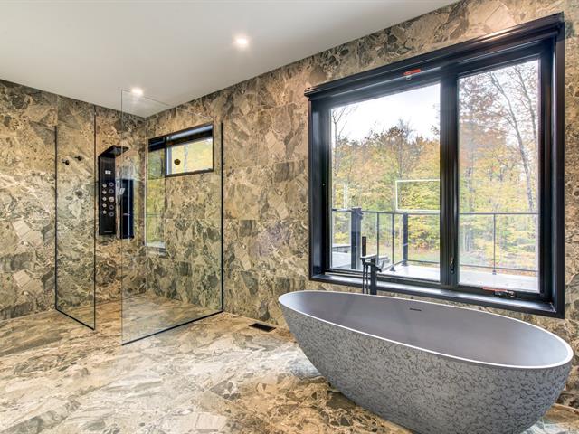 Salle de bains attenante à la CCP