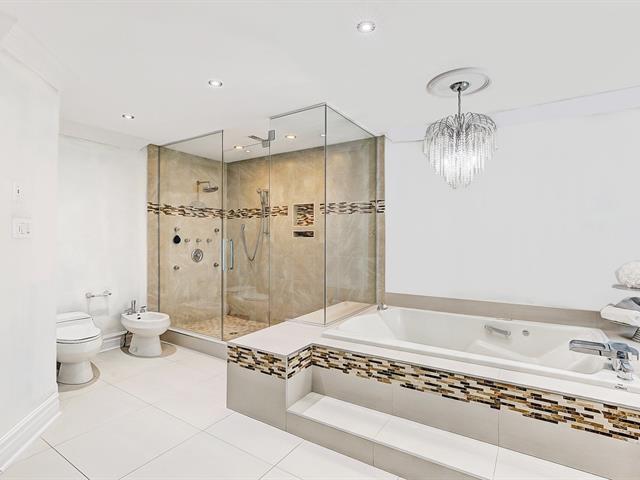 Salle de bains attenante à la CCP