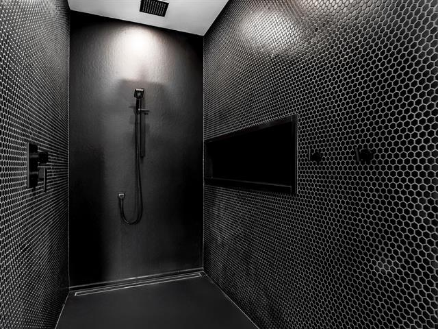 Salle de bains attenante à la CCP