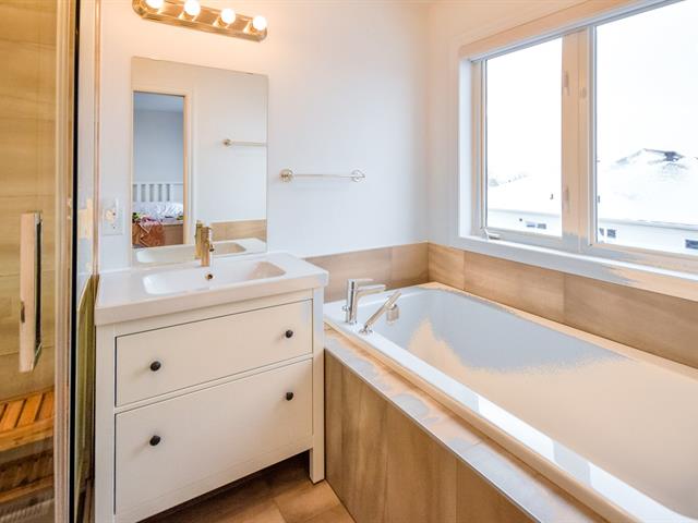 Salle de bains attenante à la CCP