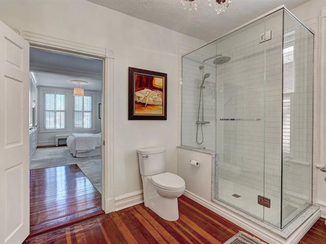 Ensuite bathroom
