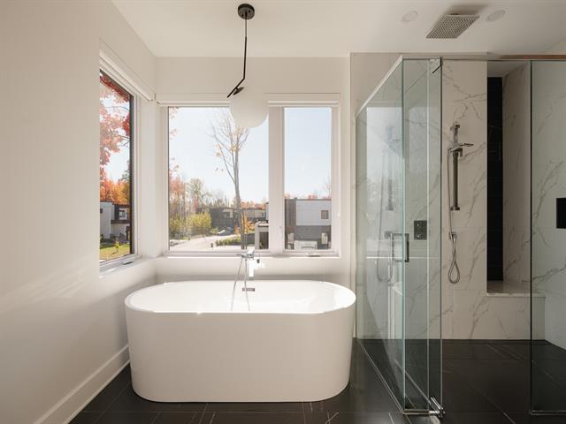 Salle de bains attenante à la CCP