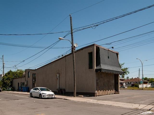 Back facade