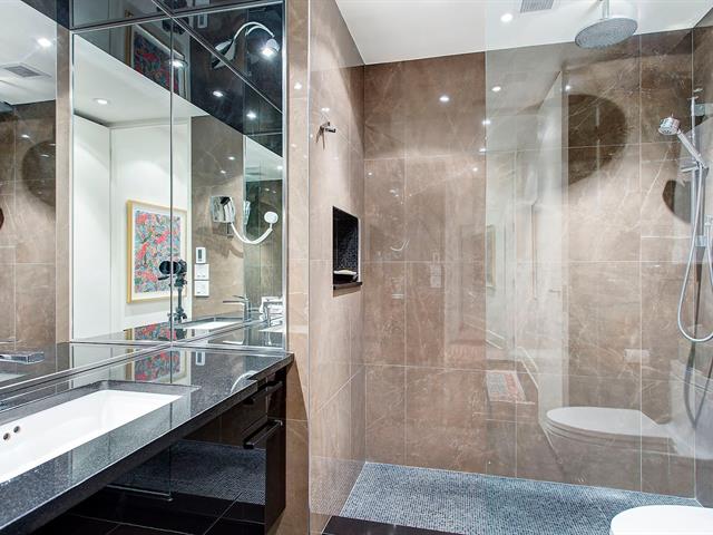 Salle de bains attenante à la CCP