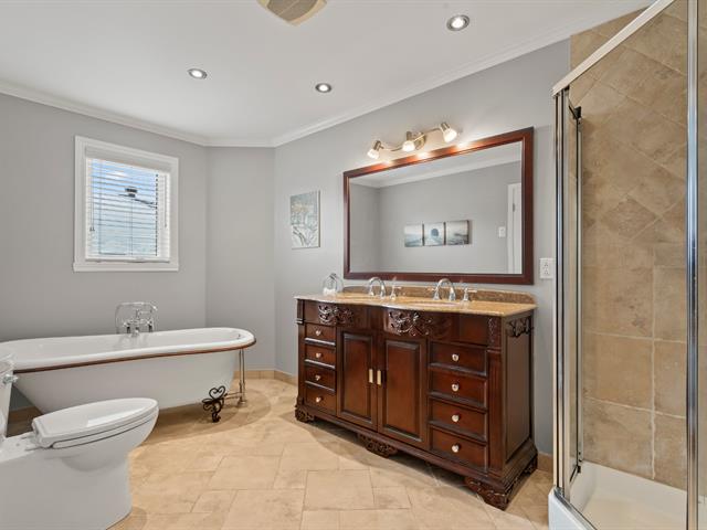 Salle de bains attenante à la CCP