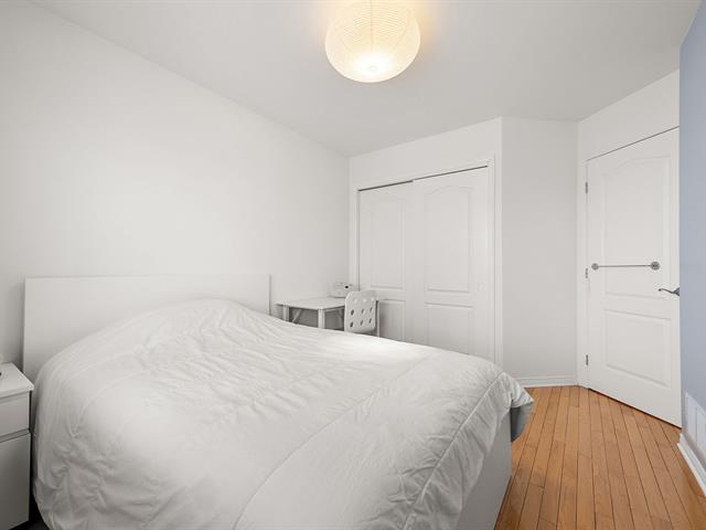 Two or more storey for sale, Montréal (Saint-Laurent)