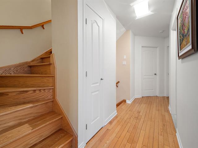 Two or more storey for sale, Montréal (Saint-Laurent)