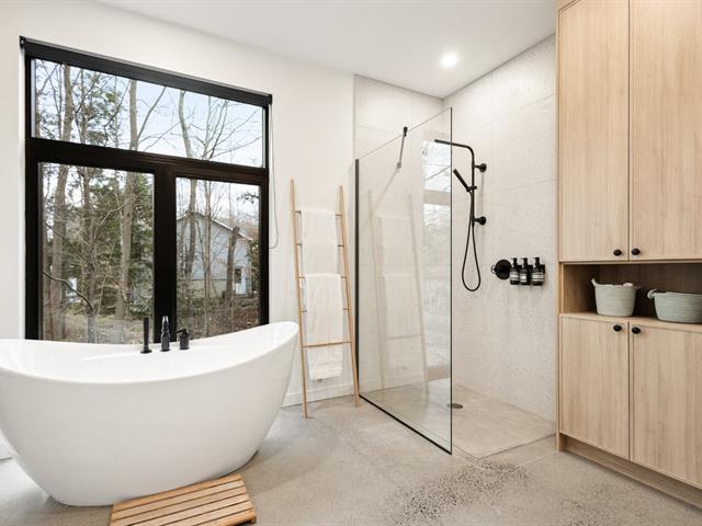Salle de bains attenante à la CCP